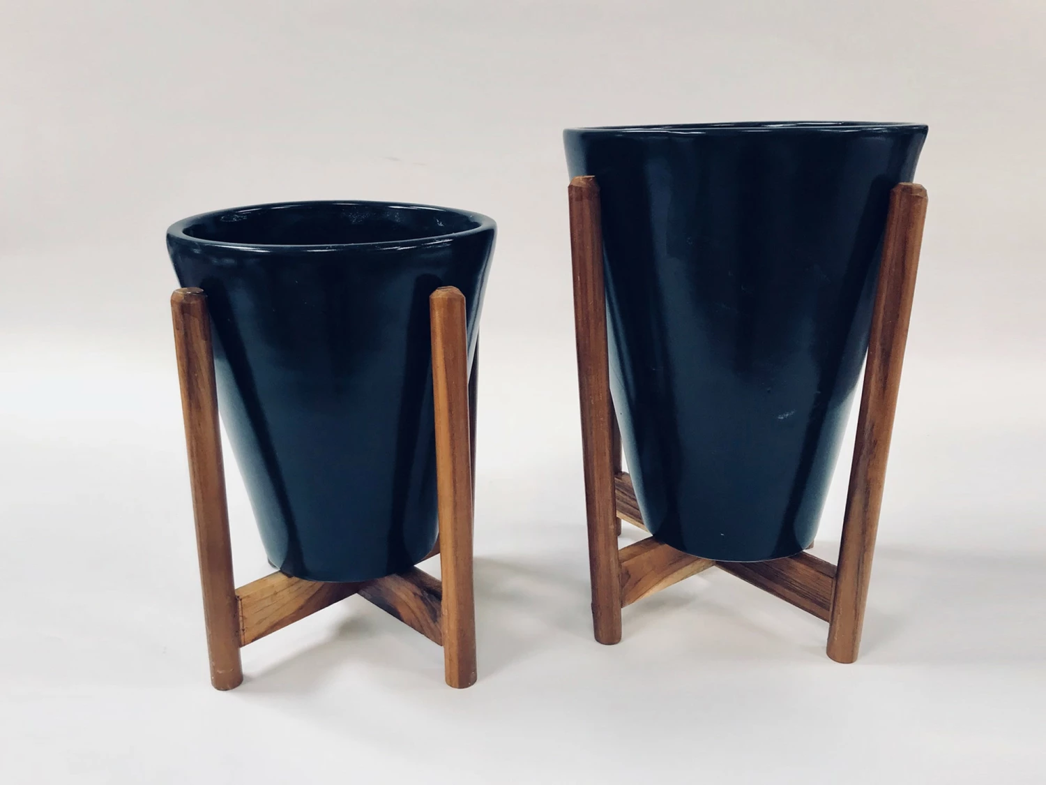 Exotic Flora Pots & Planters Love Bite With Wooden Stands - Black 1 Exotic Flora Pots & Planters Love Bite With Wooden Stands - Black
