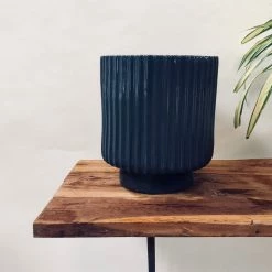 Exotic Flora Pots & Planters Dark Affinity - Grey